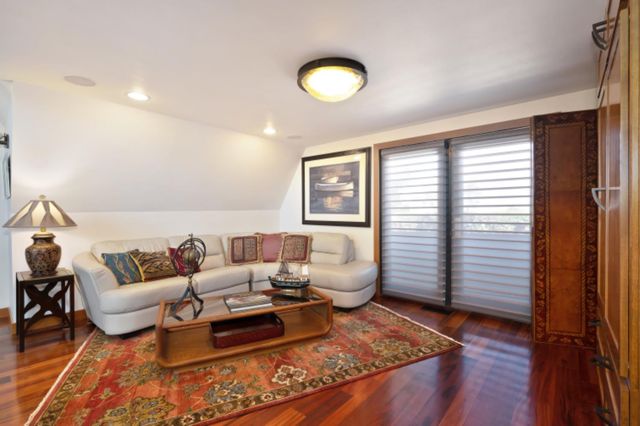 2851 Garden Hwy, Sacramento, CA 95833