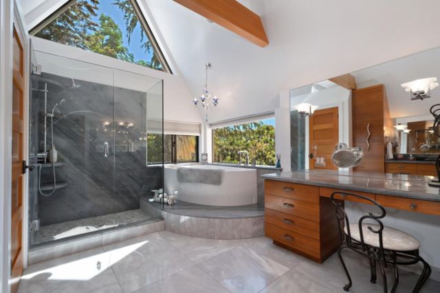 2851 Garden Hwy, Sacramento, CA 95833