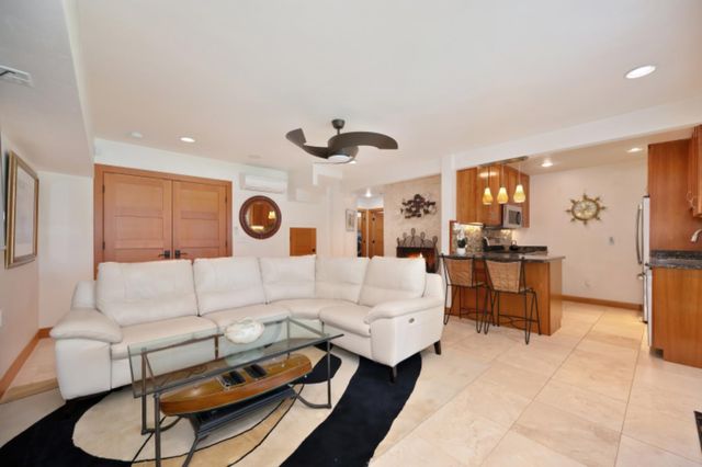 2851 Garden Hwy, Sacramento, CA 95833