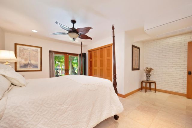 2851 Garden Hwy, Sacramento, CA 95833