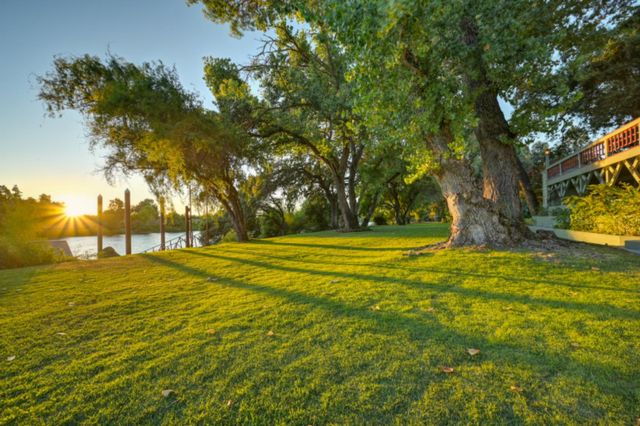 2851 Garden Hwy, Sacramento, CA 95833