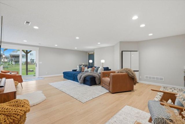 1647 Valley Quail Drive, River Falls, WI 54022