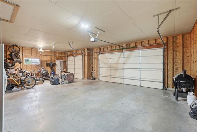 1647 Valley Quail Drive, River Falls, WI 54022