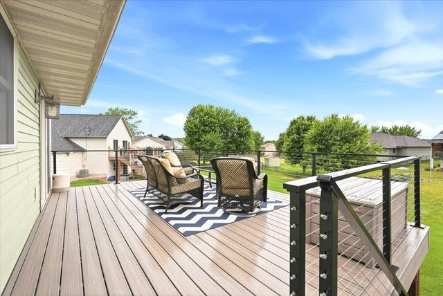 1647 Valley Quail Drive, River Falls, WI 54022