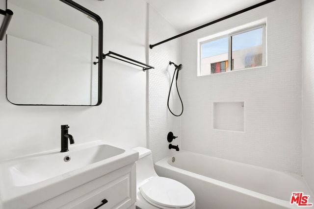 200 N Rampart Boulevard, Los Angeles, CA 90026