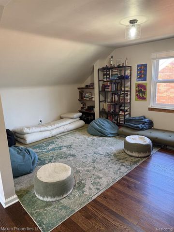 18485 Monte Vista Street, Detroit, MI 48221