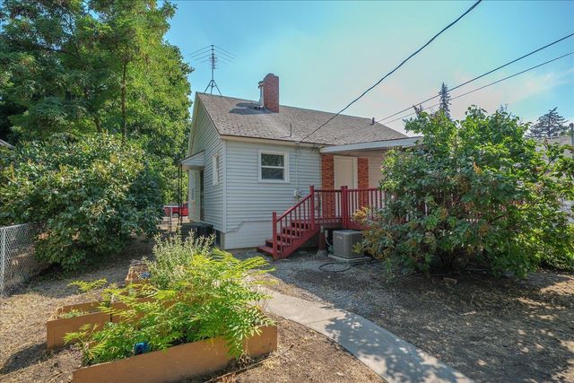 1911 E Sharp Ave, Spokane, WA 99202