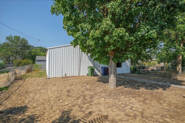 1911 E Sharp Ave, Spokane, WA 99202