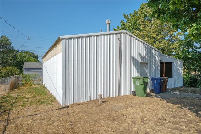 1911 E Sharp Ave, Spokane, WA 99202