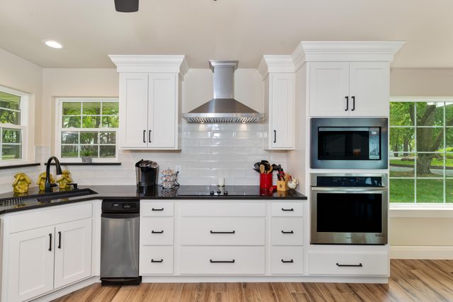 30501 S 562 Road 29, Monkey Island, OK 74331