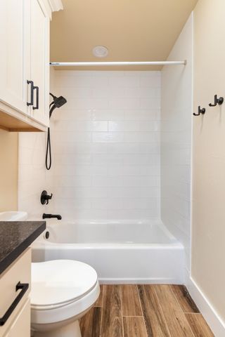 30501 S 562 Road 29, Monkey Island, OK 74331