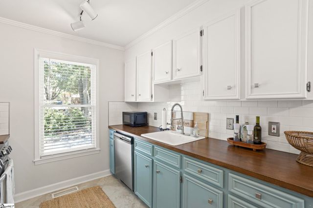 410 Parkins Mill Road, Greenville, SC 29607