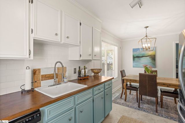 410 Parkins Mill Road, Greenville, SC 29607