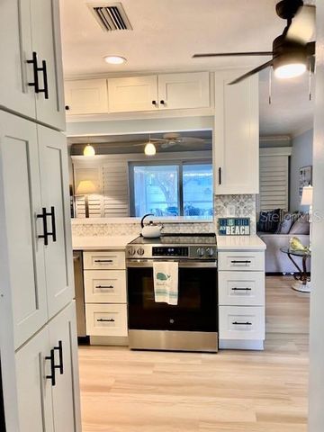 121 14TH AVENUE, Indian Rocks Beach, FL 33785