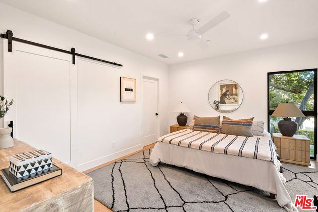 2565 Veteran Avenue, Los Angeles, CA 90064