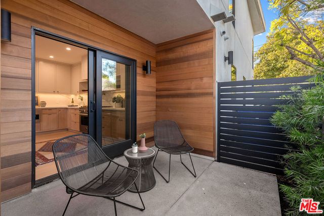 2565 Veteran Avenue, Los Angeles, CA 90064