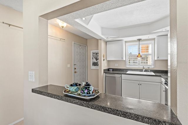 1770 LAKE PLACE 1770C, Venice, FL 34293