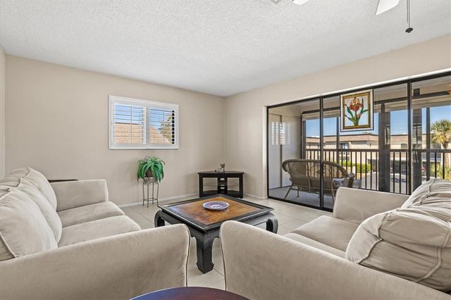 1770 LAKE PLACE 1770C, Venice, FL 34293