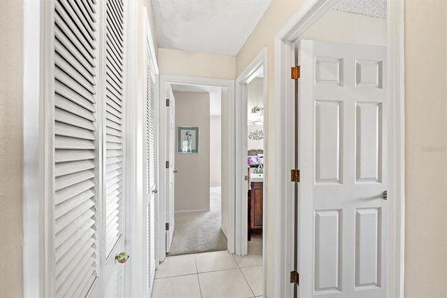 1770 LAKE PLACE 1770C, Venice, FL 34293