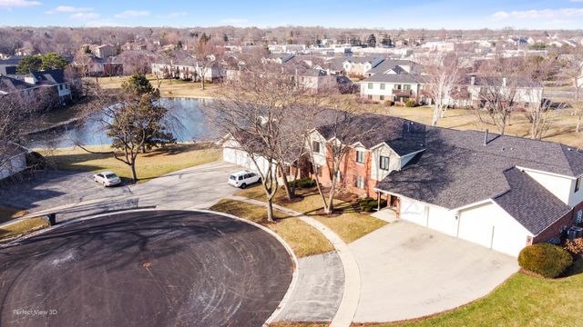 966 CUMBERLAND Court A1, Roselle, IL 60172