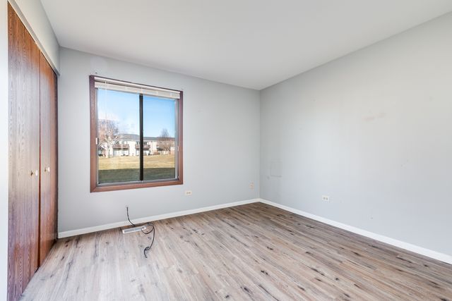 966 CUMBERLAND Court A1, Roselle, IL 60172