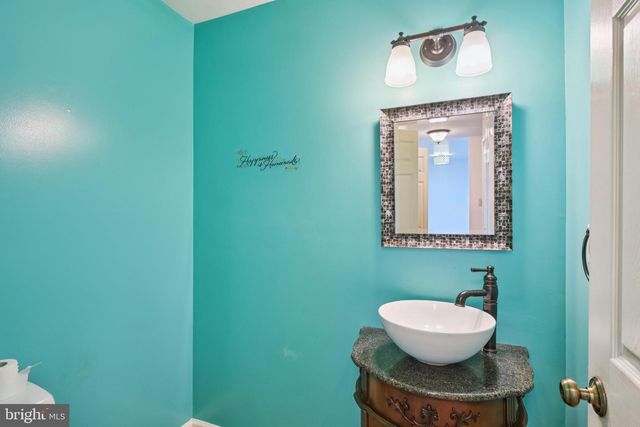 233 A MILTON AVE, Horsham, PA 19044