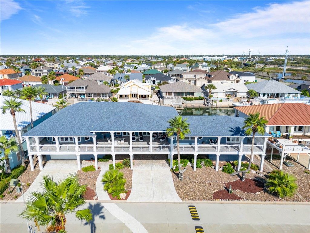 134 Bay Harbor Dr, Aransas Pass, TX 78336