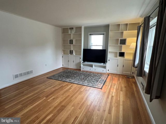 6017 BLACK FRIARS CIR, Baltimore, MD 21228