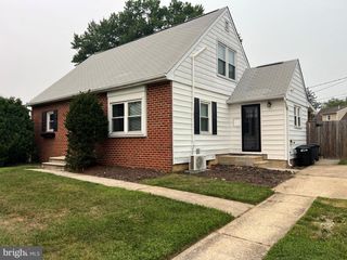 6017 BLACK FRIARS CIR, Baltimore, MD 21228