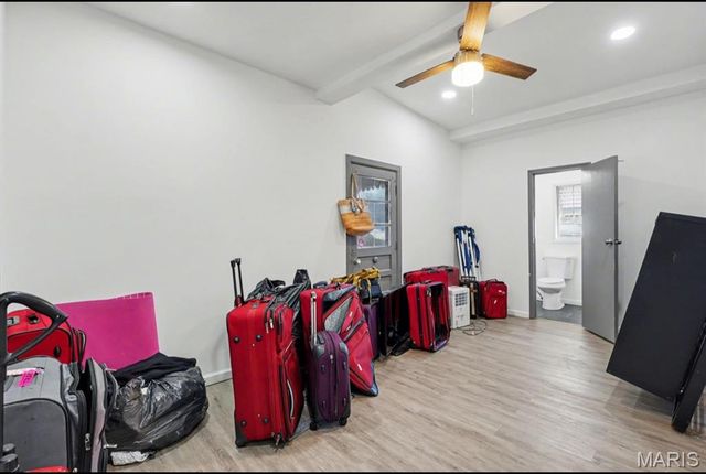 915 Shamrock Drive, Hazelwood, MO 63042