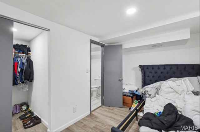 915 Shamrock Drive, Hazelwood, MO 63042