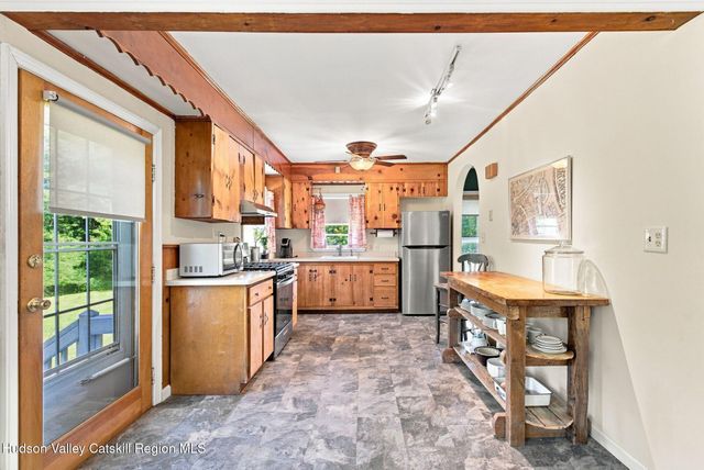 8 Longyear Road, Shokan, NY 12481