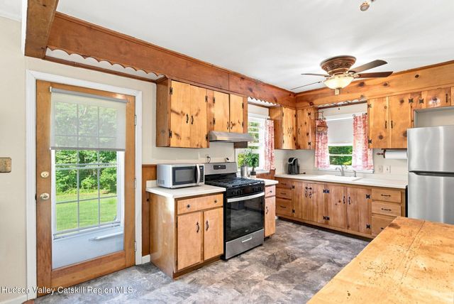 8 Longyear Road, Shokan, NY 12481