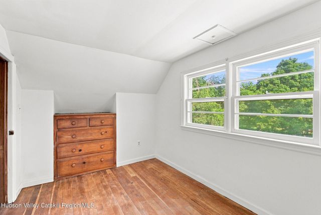 8 Longyear Road, Shokan, NY 12481