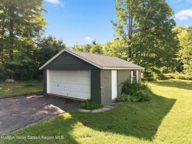 8 Longyear Road, Shokan, NY 12481
