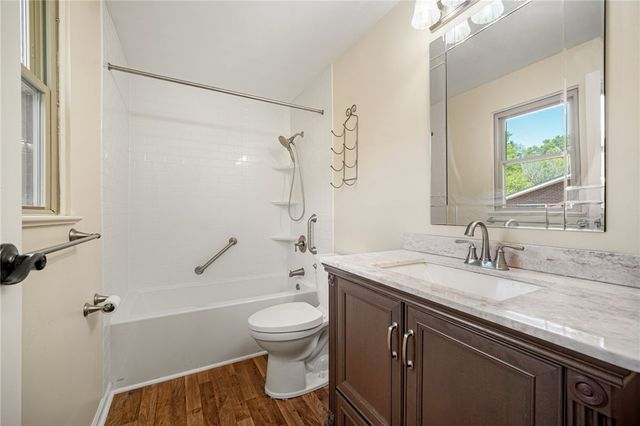 7113 Dumbarton Pl, Bethel Park, PA 15102