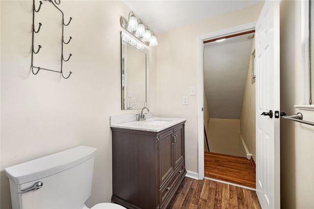 7113 Dumbarton Pl, Bethel Park, PA 15102