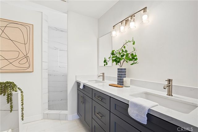 1539 N Laurel Avenue 202, Los Angeles, CA 90046