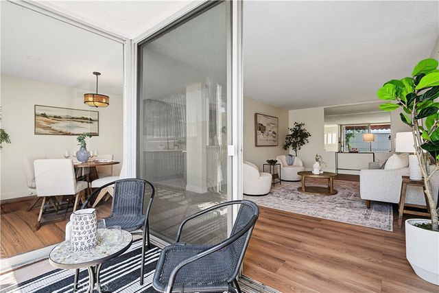 1539 N Laurel Avenue 202, Los Angeles, CA 90046