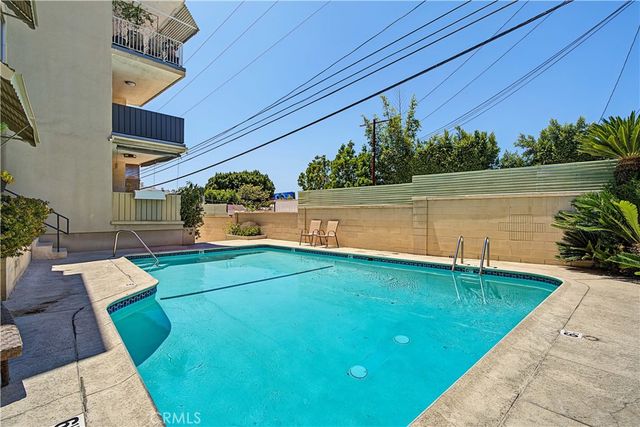1539 N Laurel Avenue 202, Los Angeles, CA 90046