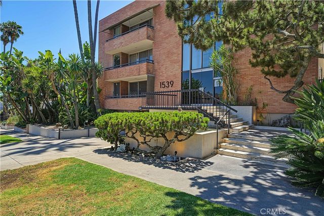 1539 N Laurel Avenue 202, Los Angeles, CA 90046