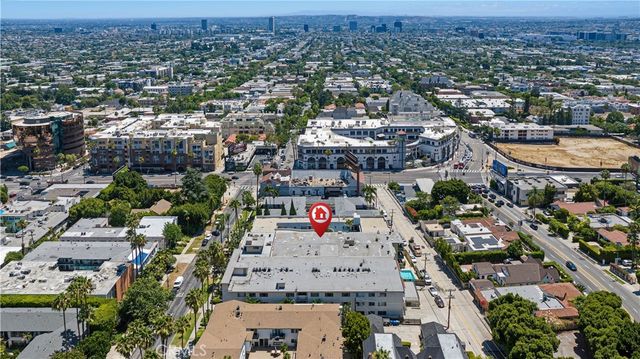 1539 N Laurel Avenue 202, Los Angeles, CA 90046