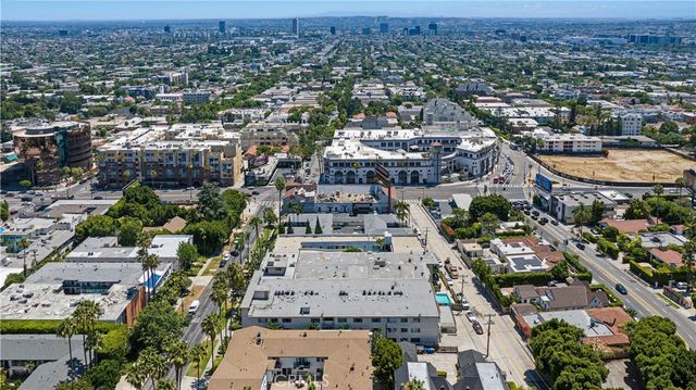 1539 N Laurel Avenue 202, Los Angeles, CA 90046