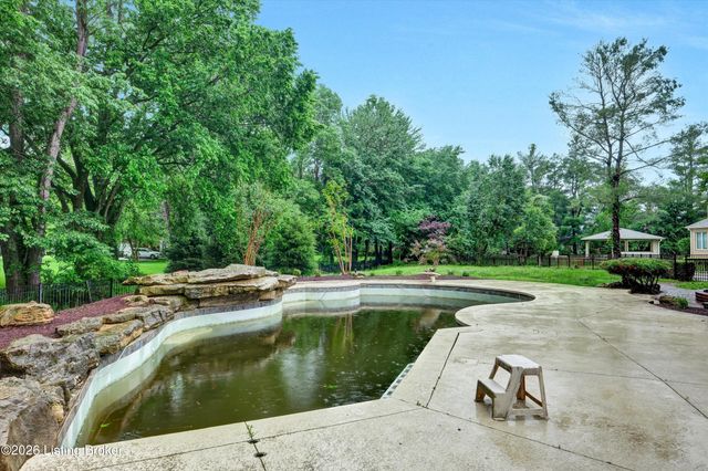 6515 Turnbridge Pl, Prospect, KY 40059