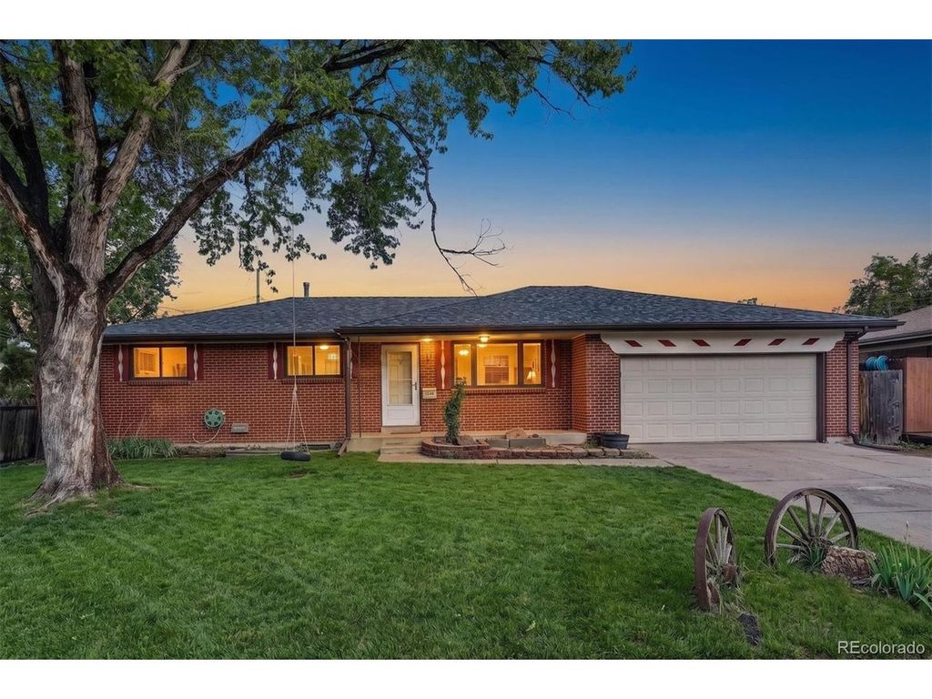 1348 S Drexel Way, Lakewood, CO 80232