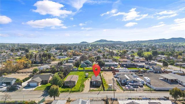 21285 Kinney, Perris, CA 92570