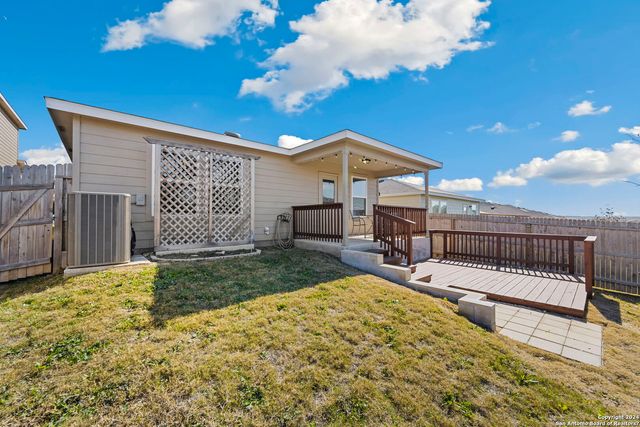 10211 Reyes, San Antonio, TX 78254