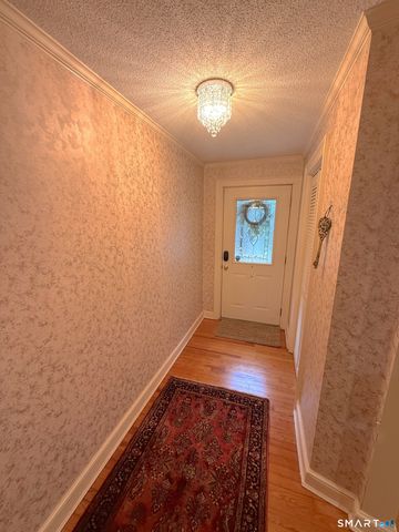 1340 Manchester Road, Glastonbury, CT 06033