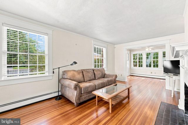 58 WINCHESTER ST, Warrenton, VA 20186