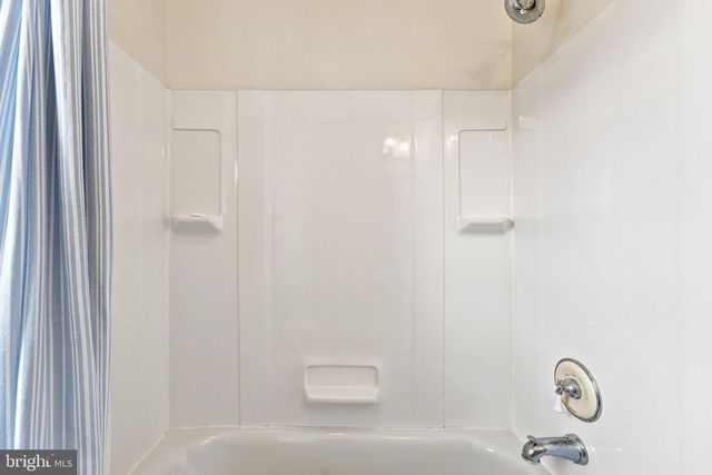 58 WINCHESTER ST, Warrenton, VA 20186